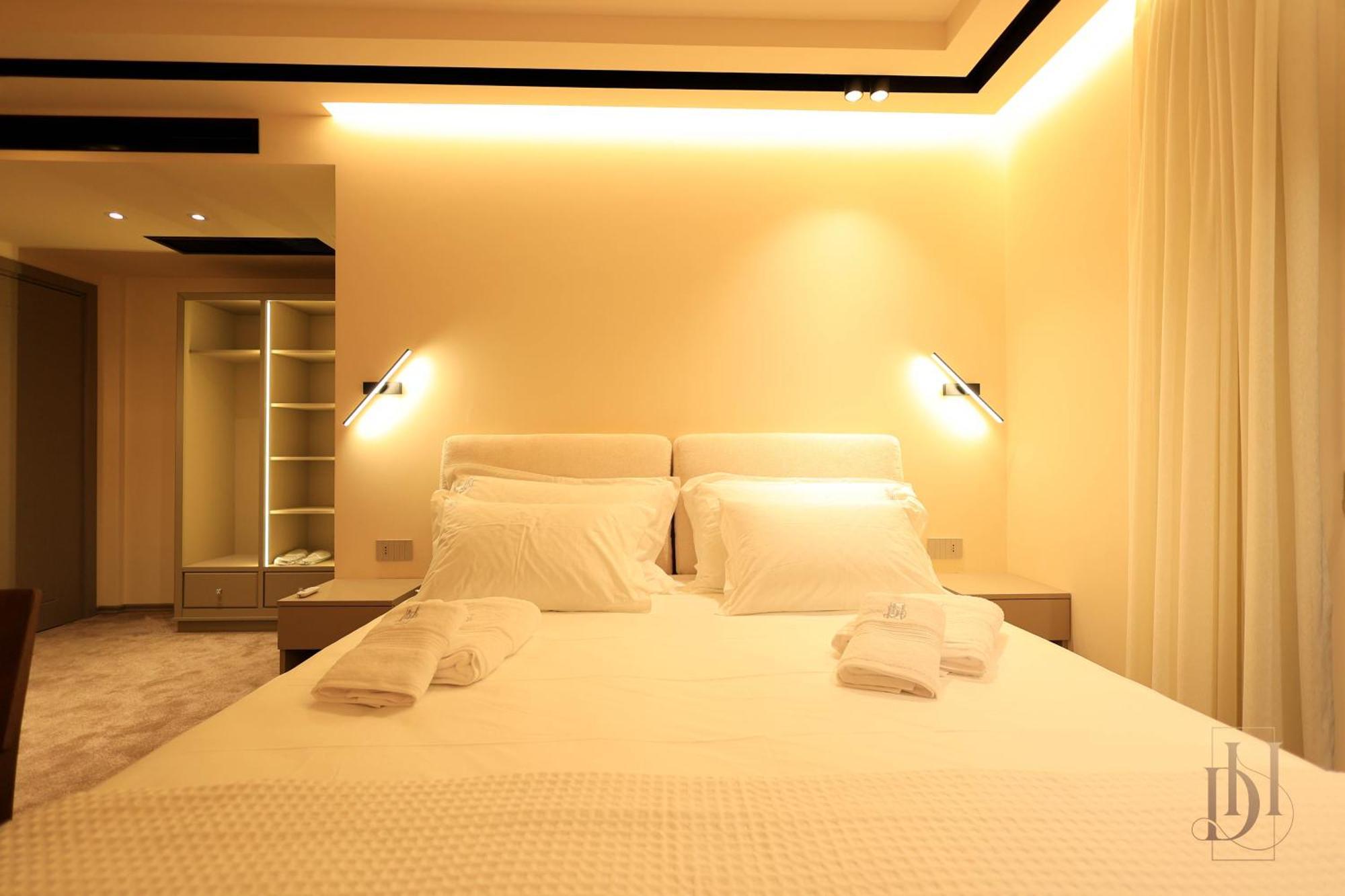 Deha Rooms & Apartments Tirana Kültér fotó