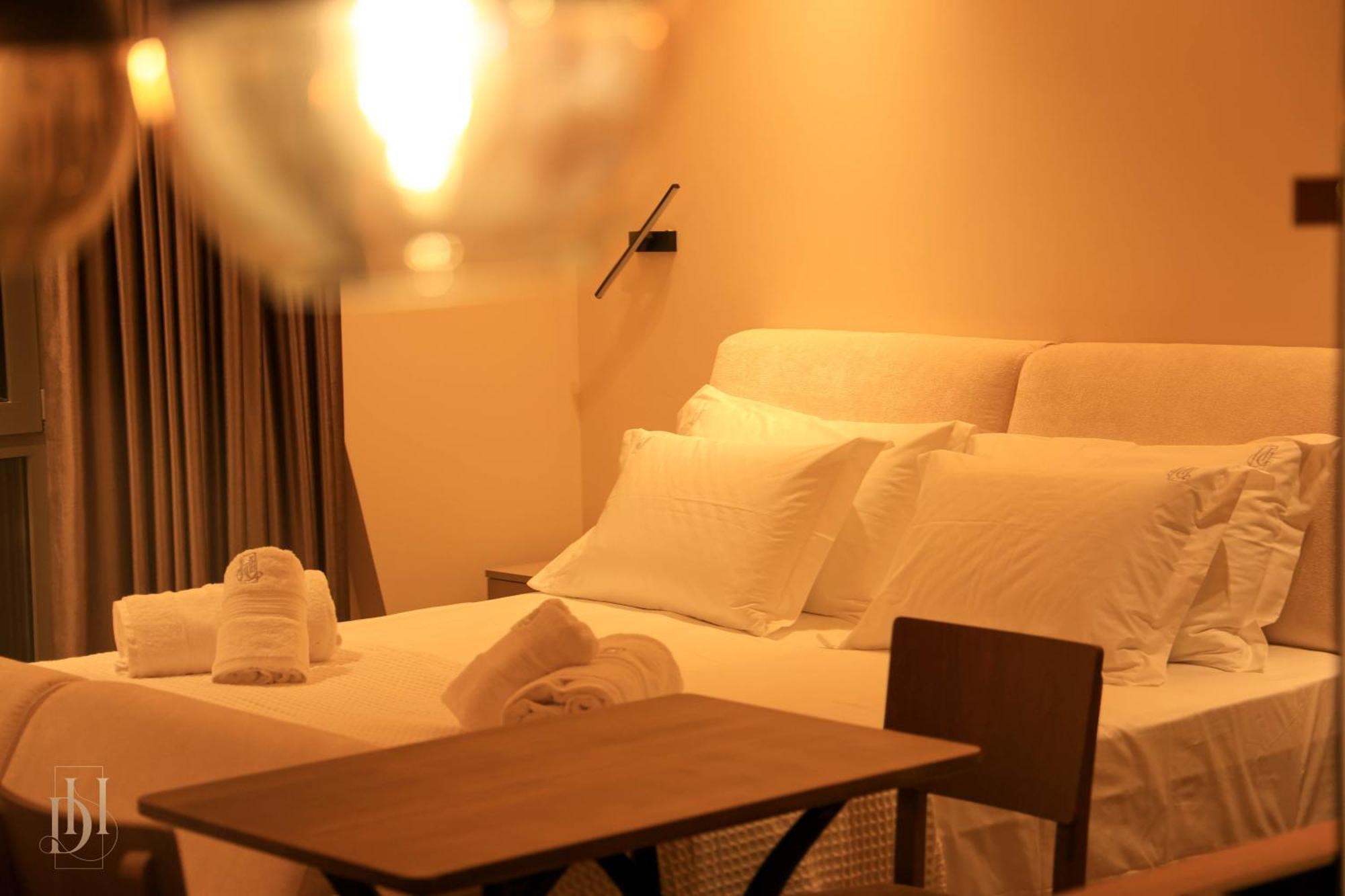 Deha Rooms & Apartments Tirana Kültér fotó